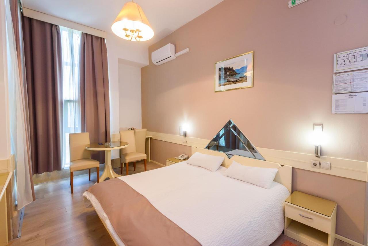 Hotel Mb Metkovic Luaran gambar
