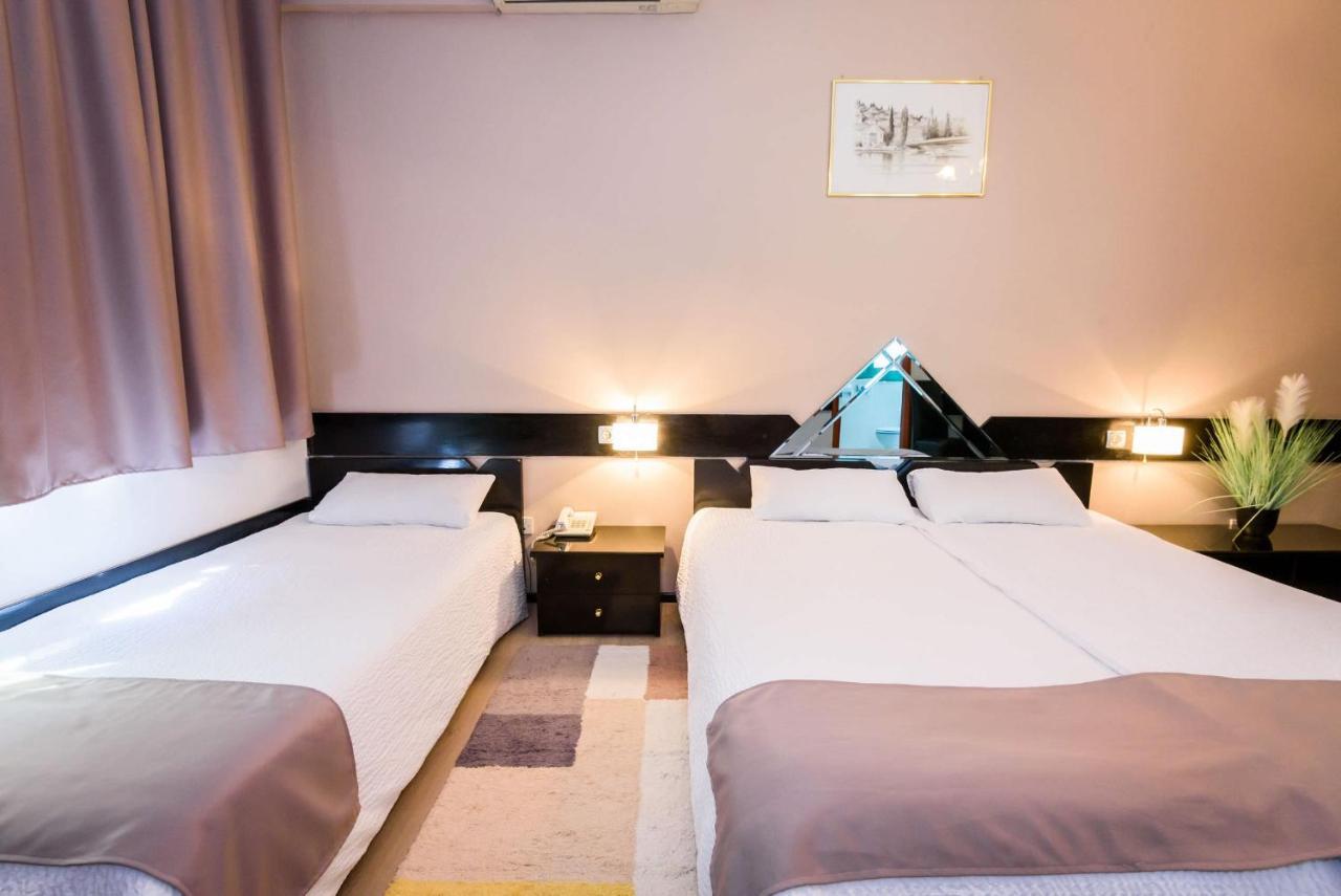 Hotel Mb Metkovic Luaran gambar