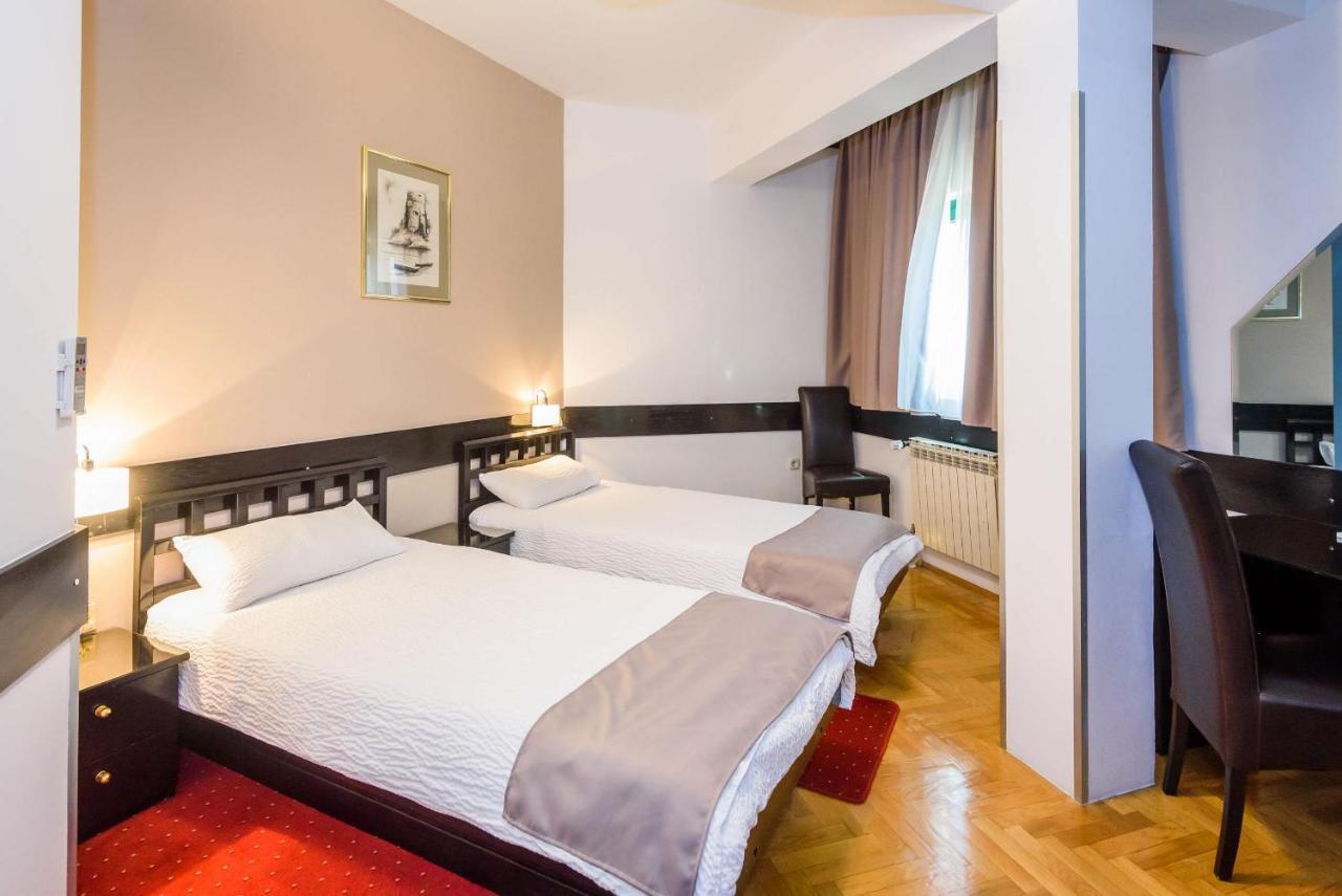 Hotel Mb Metkovic Luaran gambar